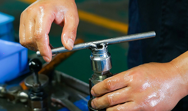 二馬液壓:流量控制閥的性能特點(diǎn) 二馬液壓:流量控制閥的性能特點(diǎn)